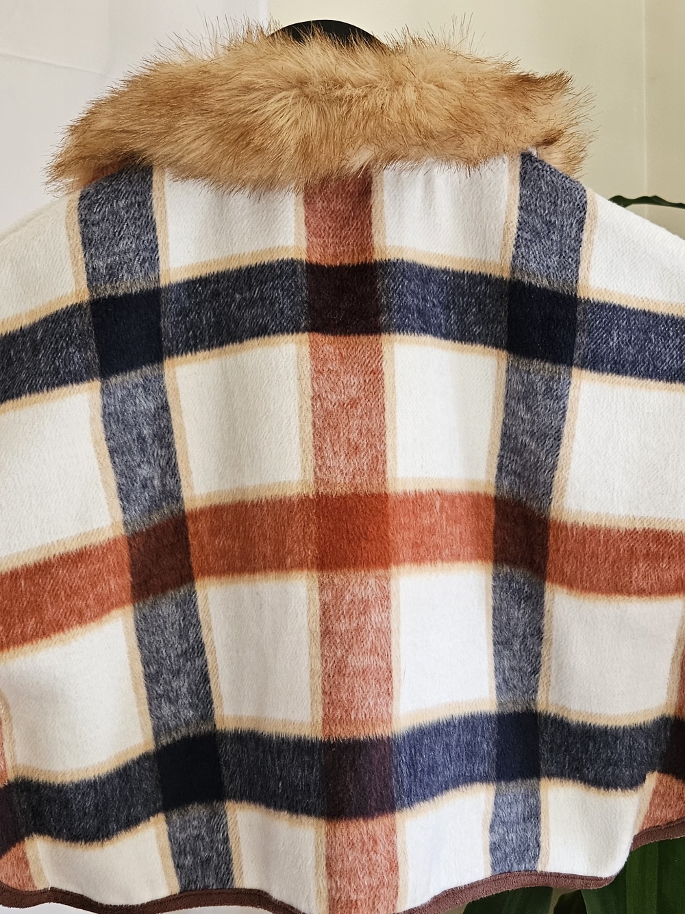 Janie and Jack Plaid Poncho Cape Coat Faux Fur Collar 2T Rust Brown Cream - Picture 6 of 13